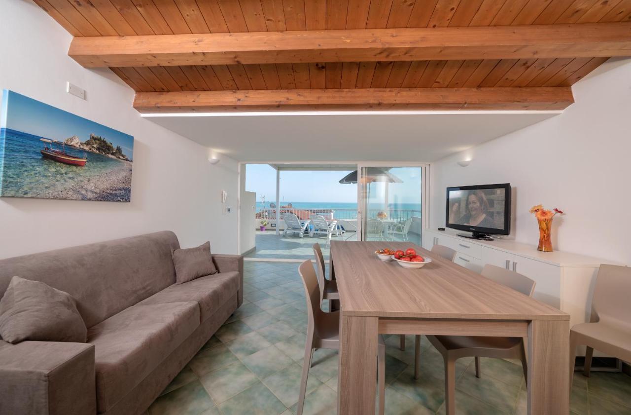 Archimede, Appartamento Con Vista In Centro A Marina Di Ragusa Zewnętrze zdjęcie