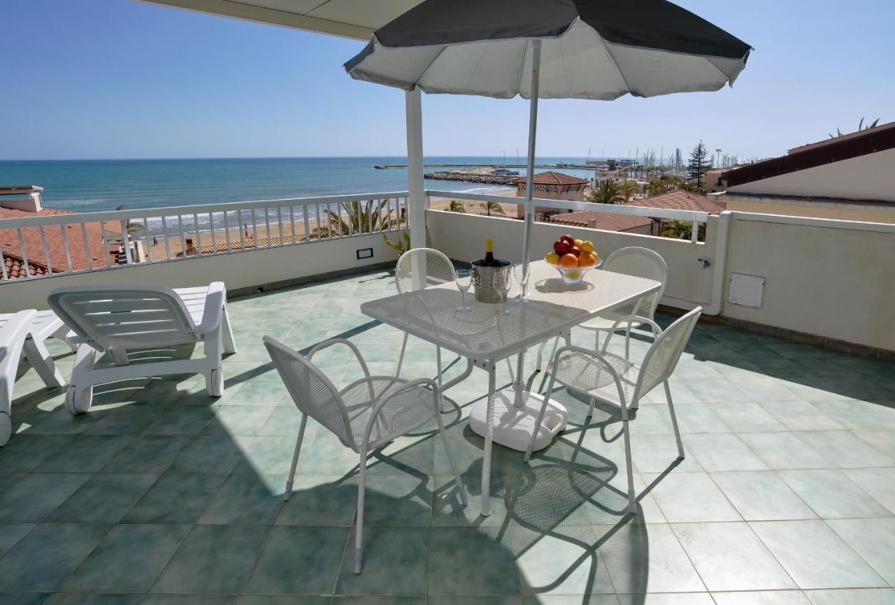 Archimede, Appartamento Con Vista In Centro A Marina Di Ragusa Zewnętrze zdjęcie